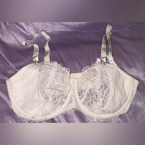Victoria's Secret Lace Underwire Bra - Soft Cream